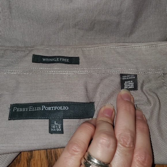 Perry Ellis Portfolio light purple large striped long sleeve button down. - Picture 4 of 10